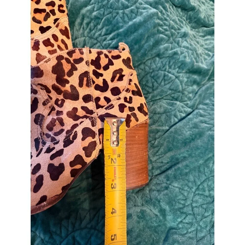 Steve Madden women’s size 8M cheetah Booties